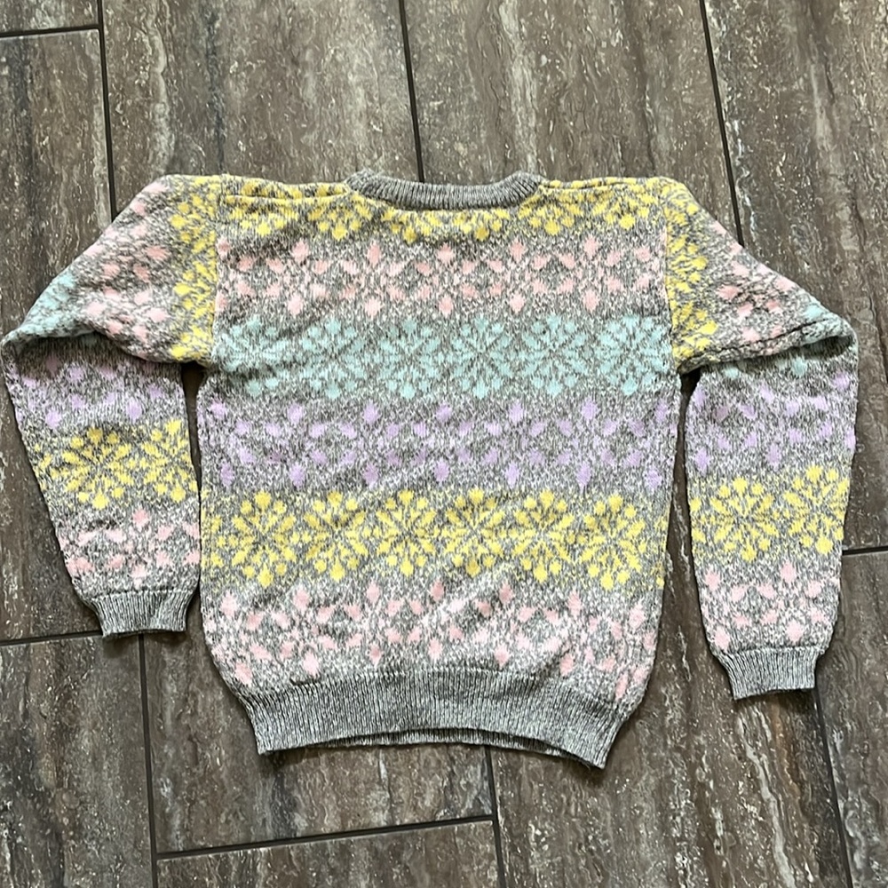 Multicolor Patterned Women's Sweater - Picture 3 of 3